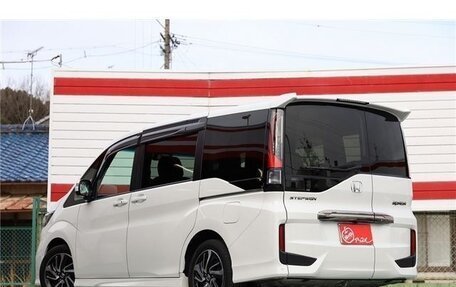 Honda Stepwgn IV, 2022 год, 2 250 000 рублей, 12 фотография