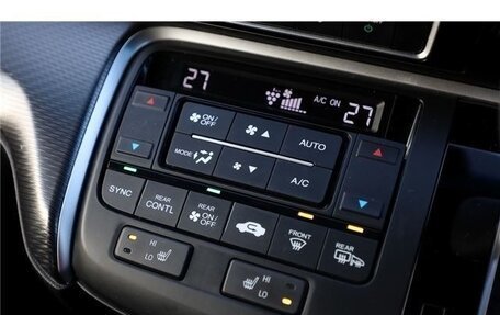 Honda Stepwgn IV, 2022 год, 2 250 000 рублей, 16 фотография