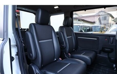 Honda Stepwgn IV, 2022 год, 2 250 000 рублей, 20 фотография