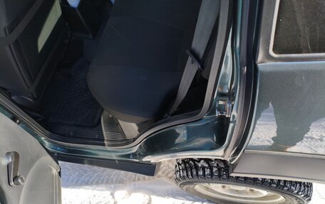 Chevrolet Niva I рестайлинг, 2017 год, 710 000 рублей, 11 фотография