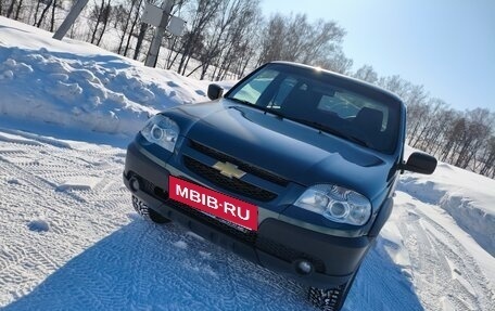 Chevrolet Niva I рестайлинг, 2017 год, 710 000 рублей, 8 фотография
