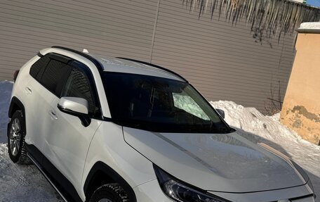 Toyota RAV4, 2022 год, 3 300 000 рублей, 1 фотография