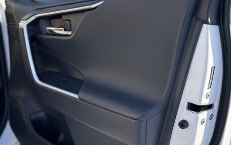 Toyota RAV4, 2022 год, 3 300 000 рублей, 15 фотография
