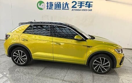 Volkswagen T-Roc I, 2023 год, 1 550 055 рублей, 7 фотография