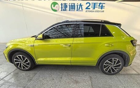 Volkswagen T-Roc I, 2023 год, 1 550 055 рублей, 8 фотография