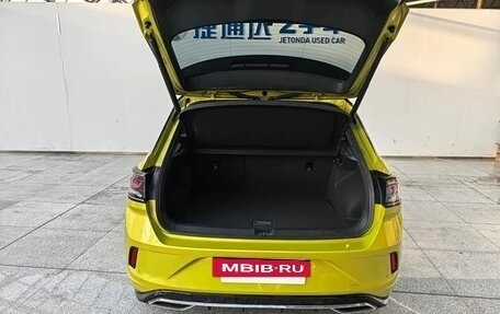 Volkswagen T-Roc I, 2023 год, 1 550 055 рублей, 9 фотография