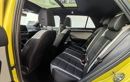 Volkswagen T-Roc I, 2023 год, 1 550 055 рублей, 19 фотография