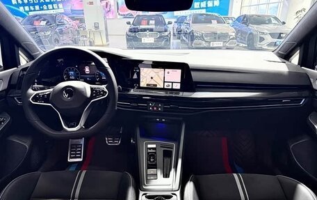 Volkswagen Golf VIII, 2022 год, 1 490 007 рублей, 8 фотография