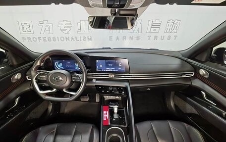 Hyundai Elantra, 2023 год, 1 610 000 рублей, 9 фотография