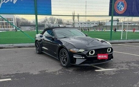 Ford Mustang VI рестайлинг, 2019 год, 1 600 000 рублей, 2 фотография