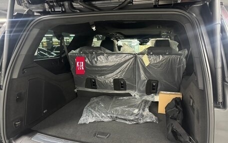 Cadillac Escalade V, 2025 год, 23 900 012 рублей, 16 фотография