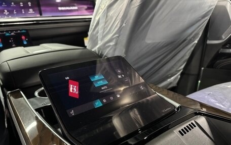 Cadillac Escalade V, 2025 год, 23 900 012 рублей, 15 фотография