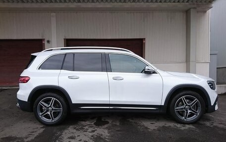 Mercedes-Benz GLB, 2023 год, 2 793 000 рублей, 3 фотография