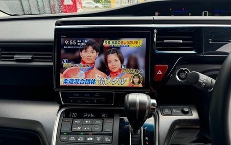 Honda Stepwgn IV, 2022 год, 2 152 000 рублей, 18 фотография