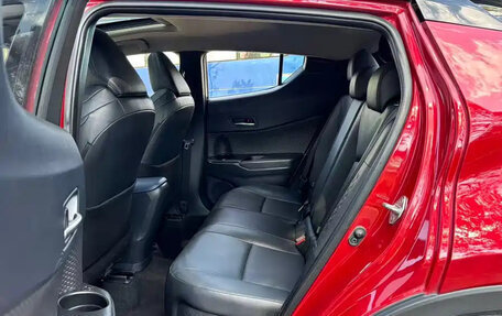 Toyota C-HR I рестайлинг, 2023 год, 1 850 555 рублей, 13 фотография