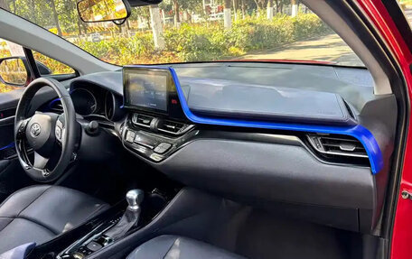 Toyota C-HR I рестайлинг, 2023 год, 1 850 555 рублей, 17 фотография