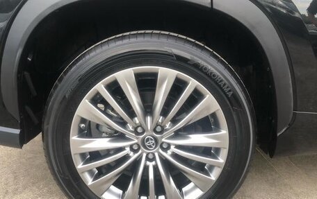 Toyota Highlander, 2022 год, 5 400 000 рублей, 8 фотография