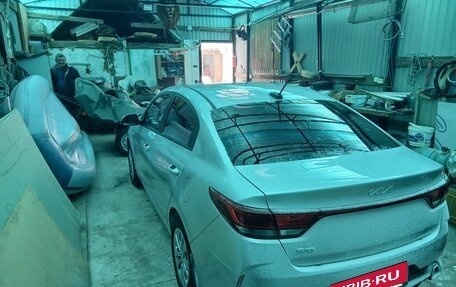 KIA Rio IV, 2022 год, 1 750 000 рублей, 2 фотография