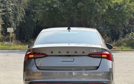 Skoda Octavia IV, 2023 год, 1 800 555 рублей, 6 фотография