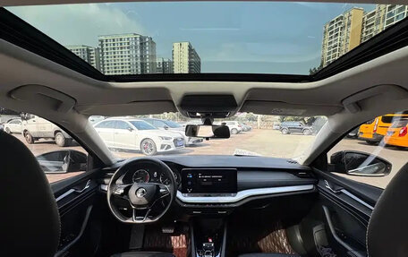 Skoda Octavia IV, 2023 год, 1 800 555 рублей, 13 фотография