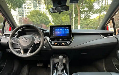 Toyota Corolla, 2023 год, 1 350 555 рублей, 8 фотография