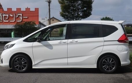 Honda Freed II, 2017 год, 1 307 000 рублей, 2 фотография