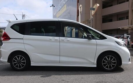 Honda Freed II, 2017 год, 1 307 000 рублей, 6 фотография