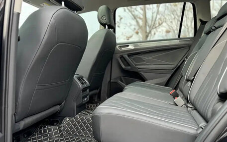 Volkswagen Tiguan, 2025 год, 4 050 555 рублей, 16 фотография