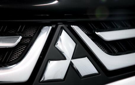 Mitsubishi Pajero Sport II рестайлинг, 2015 год, 1 799 000 рублей, 10 фотография