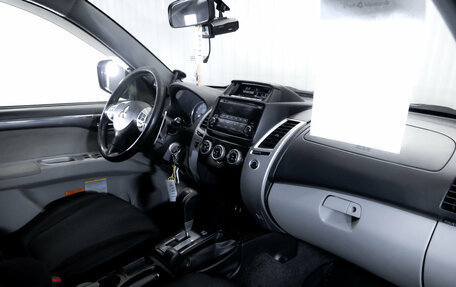 Mitsubishi Pajero Sport II рестайлинг, 2015 год, 1 799 000 рублей, 17 фотография