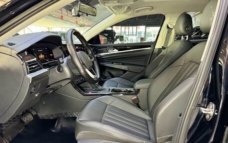 Volkswagen Passat B8 рестайлинг, 2023 год, 1 998 000 рублей, 9 фотография