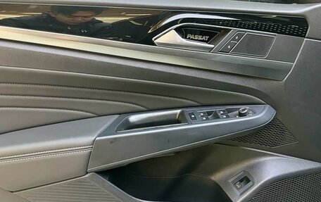 Volkswagen Passat B8 рестайлинг, 2023 год, 1 998 000 рублей, 20 фотография