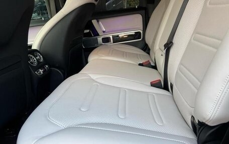 Mercedes-Benz G-Класс W463 рестайлинг _iii, 2023 год, 13 000 000 рублей, 16 фотография