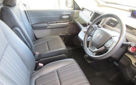 Honda Freed II, 2018 год, 1 247 000 рублей, 9 фотография