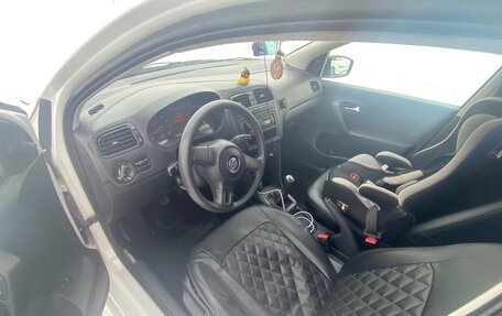 Volkswagen Polo VI (EU Market), 2011 год, 480 000 рублей, 6 фотография