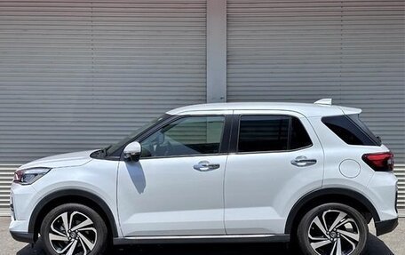 Toyota Raize I, 2022 год, 1 440 000 рублей, 6 фотография