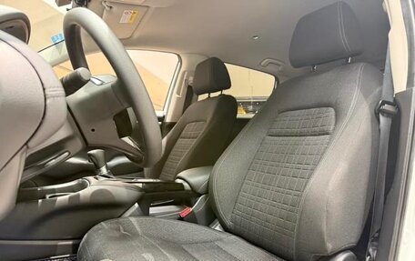 Honda HR-V, 2024 год, 2 810 000 рублей, 15 фотография