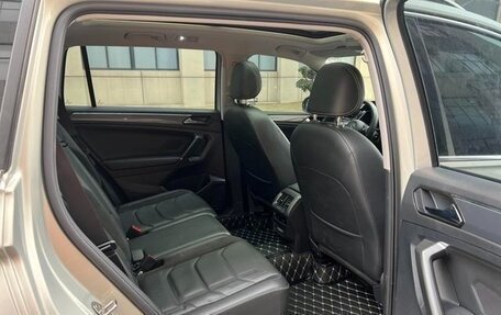 Volkswagen Tiguan II, 2021 год, 2 600 000 рублей, 14 фотография