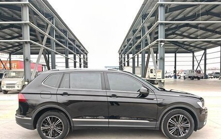 Volkswagen Tiguan II, 2021 год, 2 600 000 рублей, 7 фотография