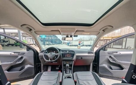 Volkswagen Tiguan II, 2021 год, 2 600 000 рублей, 9 фотография