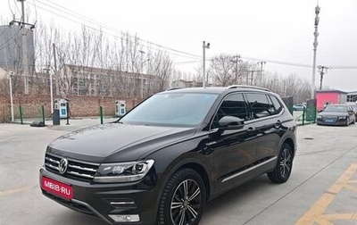 Volkswagen Tiguan II, 2021 год, 2 600 000 рублей, 1 фотография