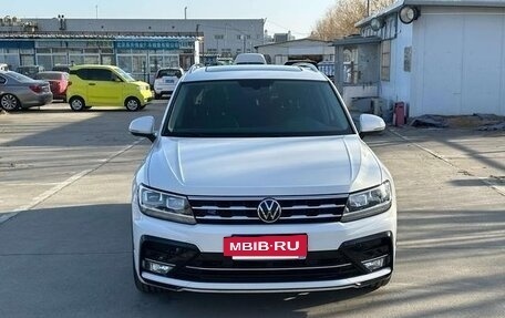 Volkswagen Tiguan II, 2021 год, 2 600 000 рублей, 4 фотография