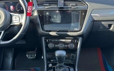 Volkswagen Tiguan II, 2021 год, 2 600 000 рублей, 14 фотография