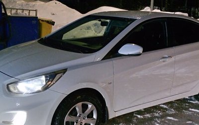 Hyundai Solaris II рестайлинг, 2011 год, 750 000 рублей, 1 фотография
