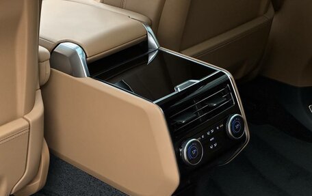 Land Rover Range Rover IV рестайлинг, 2025 год, 26 000 000 рублей, 25 фотография