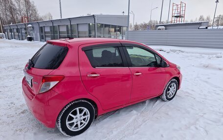 Toyota Vitz, 2011 год, 710 000 рублей, 2 фотография