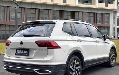 Volkswagen Tiguan II, 2021 год, 2 600 000 рублей, 6 фотография