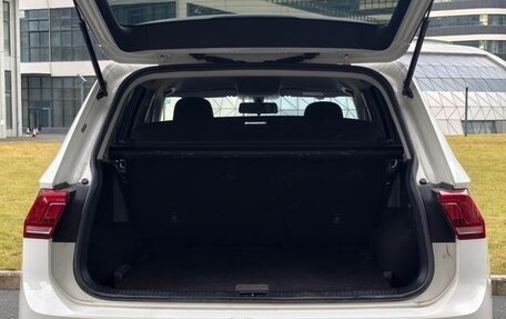 Volkswagen Tiguan II, 2021 год, 2 600 000 рублей, 9 фотография