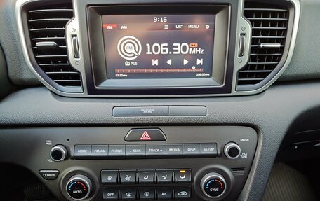 KIA Sportage IV рестайлинг, 2017 год, 2 050 000 рублей, 10 фотография