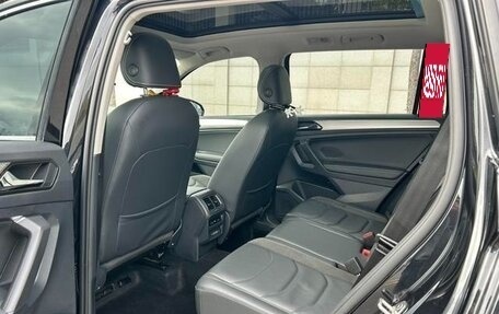 Volkswagen Tiguan II, 2021 год, 2 600 000 рублей, 8 фотография